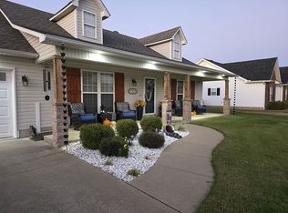 806 Innsbruck Ln, Sikeston, MO 63801