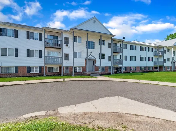 Auburn West Apartments