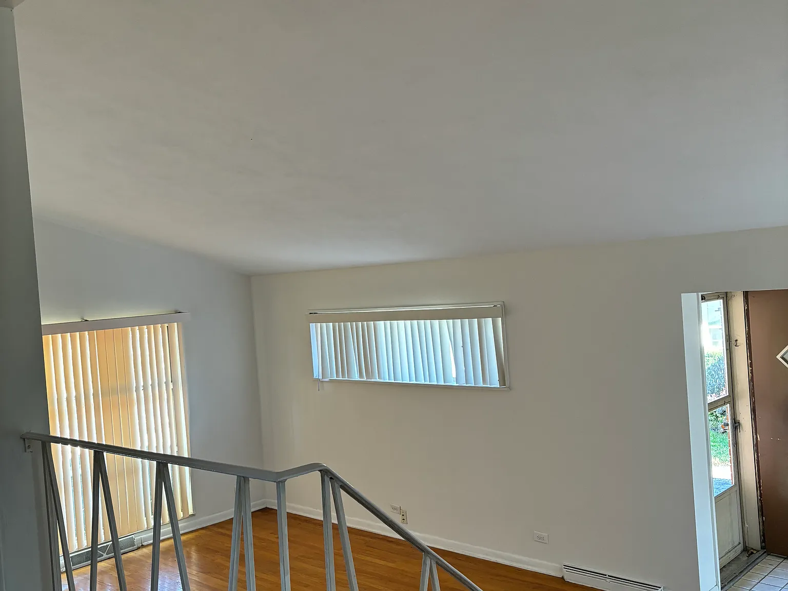 3 bed, 1600 sqft, $2,995 — Photo 4