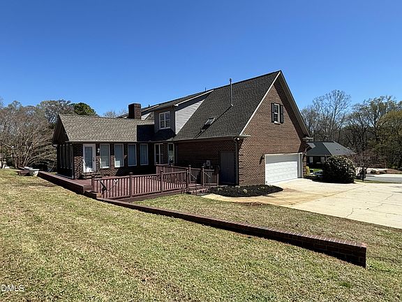 4th image of 1250 Pebble Dr