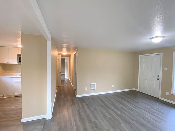 3rd image of 8814-8815 Lochburn Ln SW #U6
