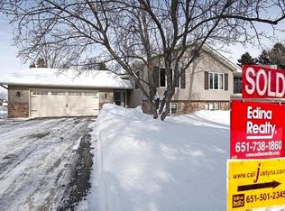 8644 27th St N, Lake Elmo, MN 55042