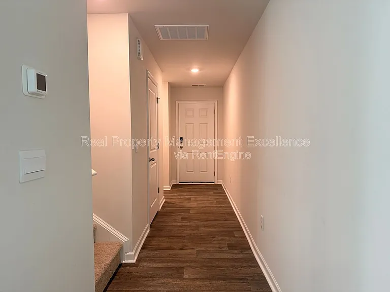 58 Sweet Meadow Rd — Photo 11