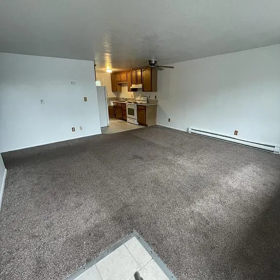 1538 Union Ave — Photo 6