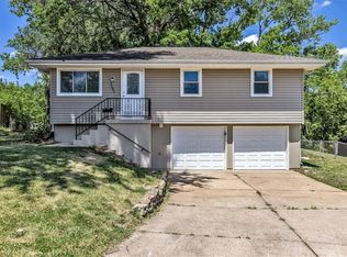 3384 S Peck Cir, Independence, MO 64055