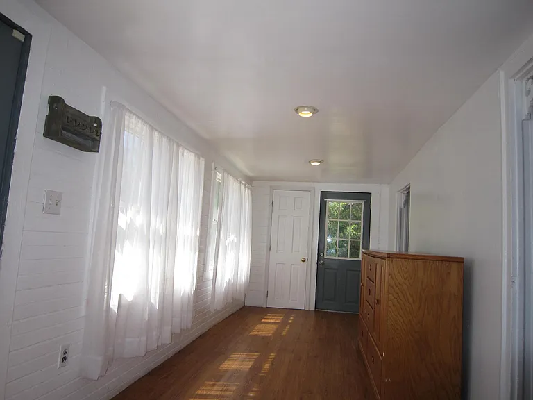 Foyer/Sunroom