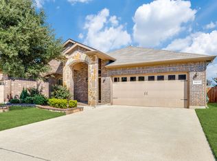5011 Prestwick Dr, Arlington, TX 76001