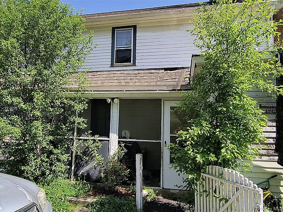 2nd image of 210 Manchester Rd