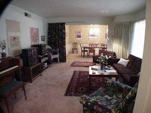 4th image of 422 FANTASIA DR