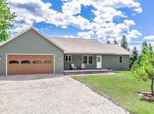 560 N Nash St, Hortonville, WI 54944