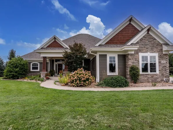 S84W33185 Brown Bear LANE, Mukwonago, WI 53149