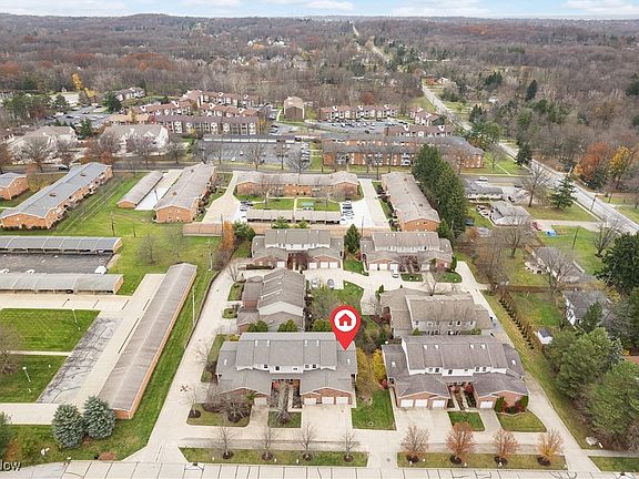 2nd image of 480 Lazzaro Blvd