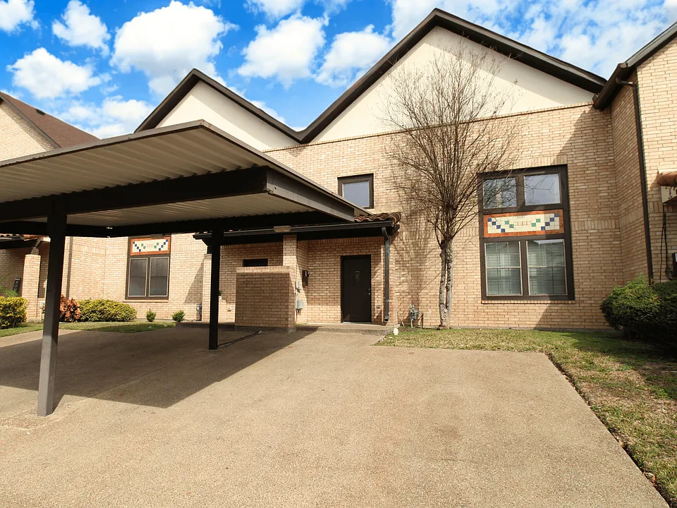 2445 Monarch Dr #1603