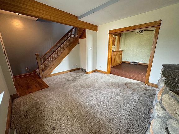 5th image of 1912 Tweed St