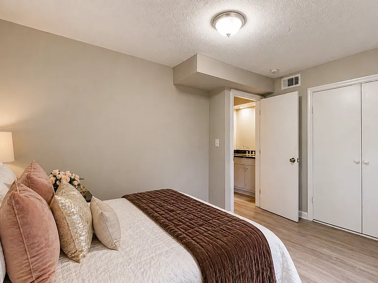 6771 Branch Dr — Photo 2