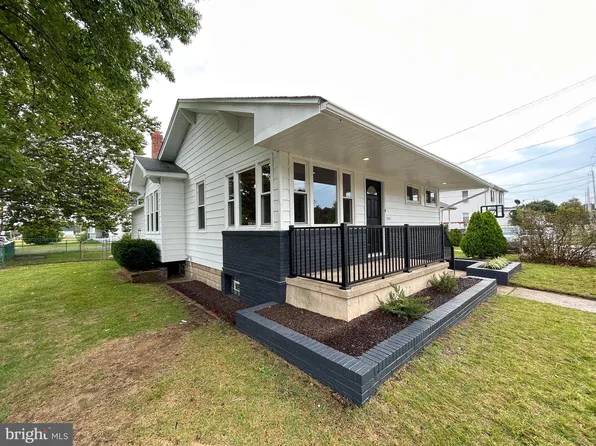 901 S Fairview St, Riverside, NJ 08075