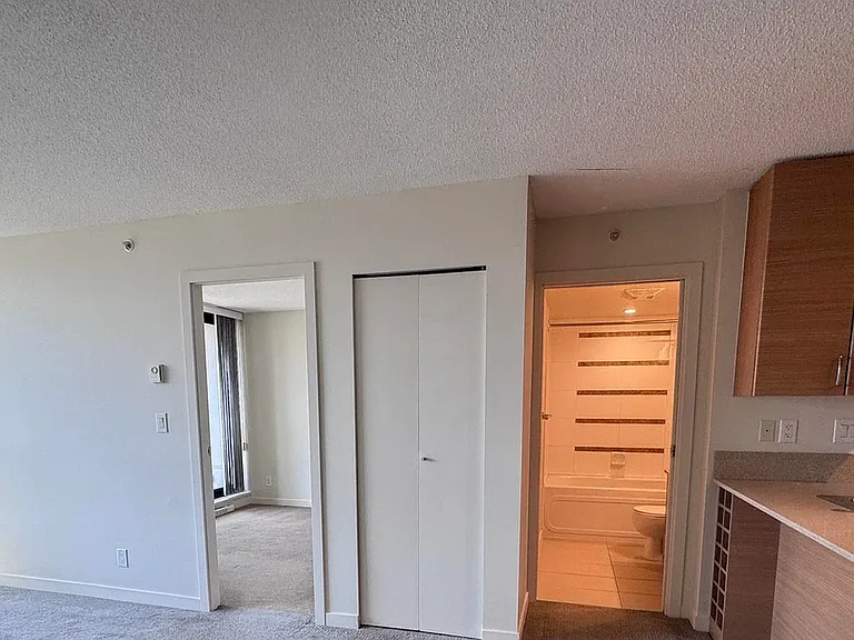 928 Homer St — Photo 10