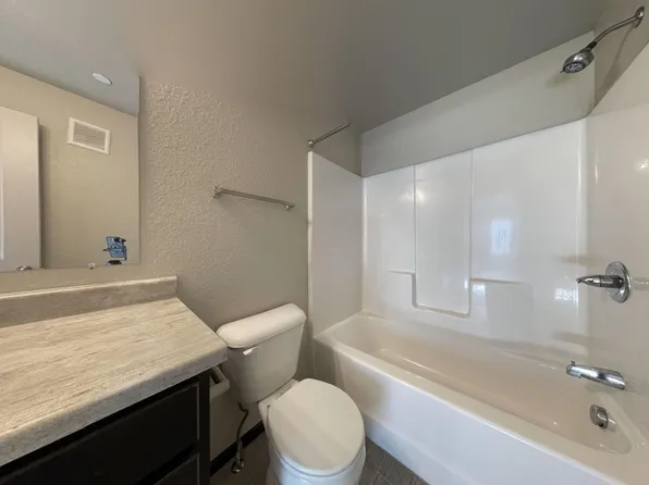 204-3230 Champion Dr, Rapid City, SD 57701