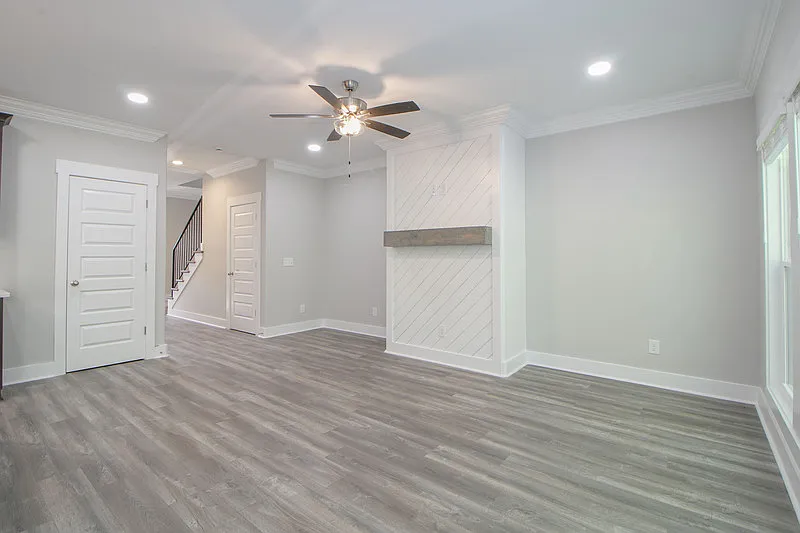 3 bed, 2.5 bath, 1678 sqft, $1,930 — Photo 4