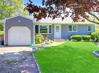 77 Serene Pl, Hauppauge, NY 11788