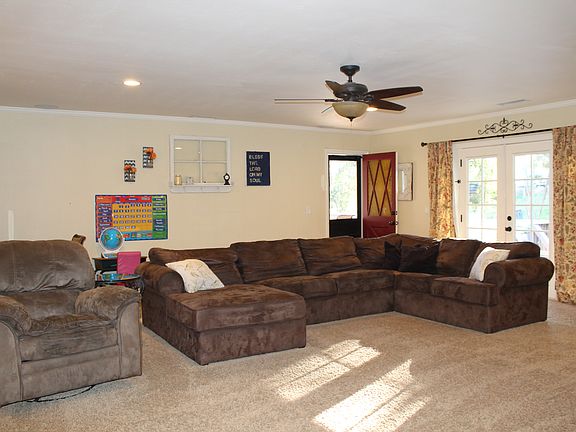 5th image of 3323 Laurashawn Ln