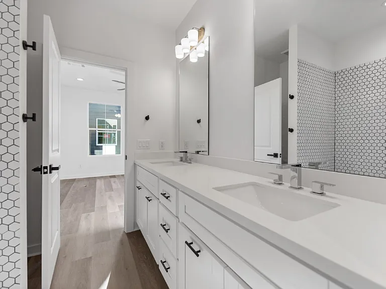 3703 Nagle St #A — Photo 6