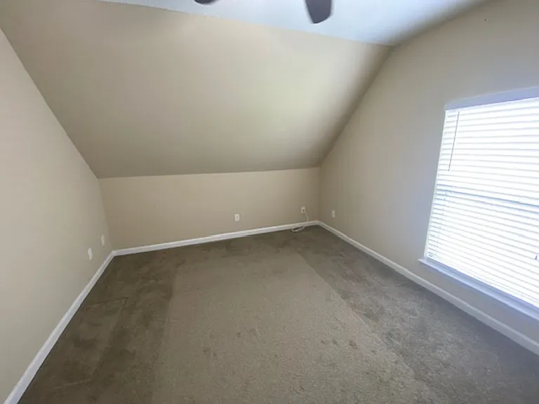 3057 Holly Brook Cir NE — Photo 11