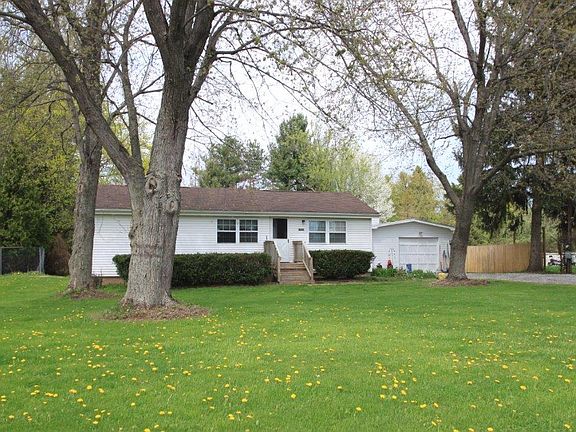2nd image of 17233 Elizabeth Dr