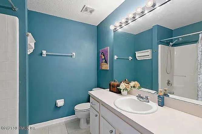3530 Twisted Tree Ln #3530 — Photo 9