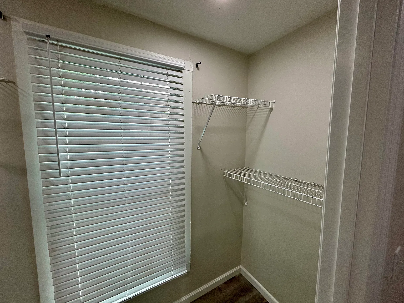 204 S Moore Rd — Photo 4