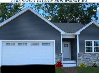 14 Country Club Blvd #4, Dudley, MA 01571