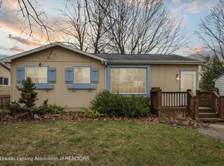 4017 Heathgate Dr, Lansing, MI 48911
