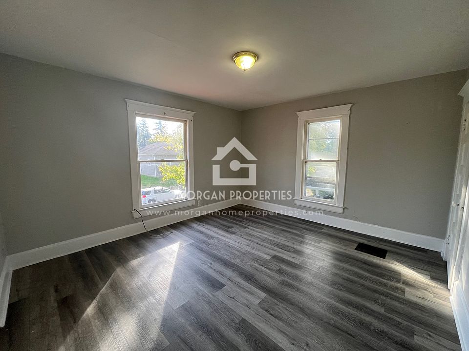 1st image of 225 1/2 N 10th St
