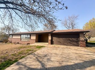 610 E Walnut St, Sedan, KS 67361