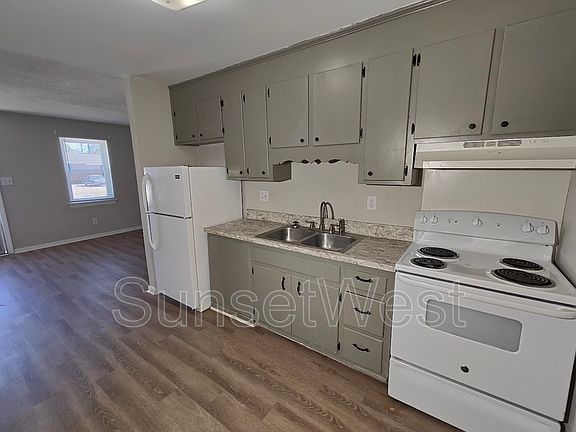 3rd image of 4125 Sunset Ave APT E