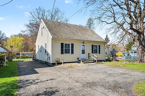 15 Forge Hill Rd Photo 1