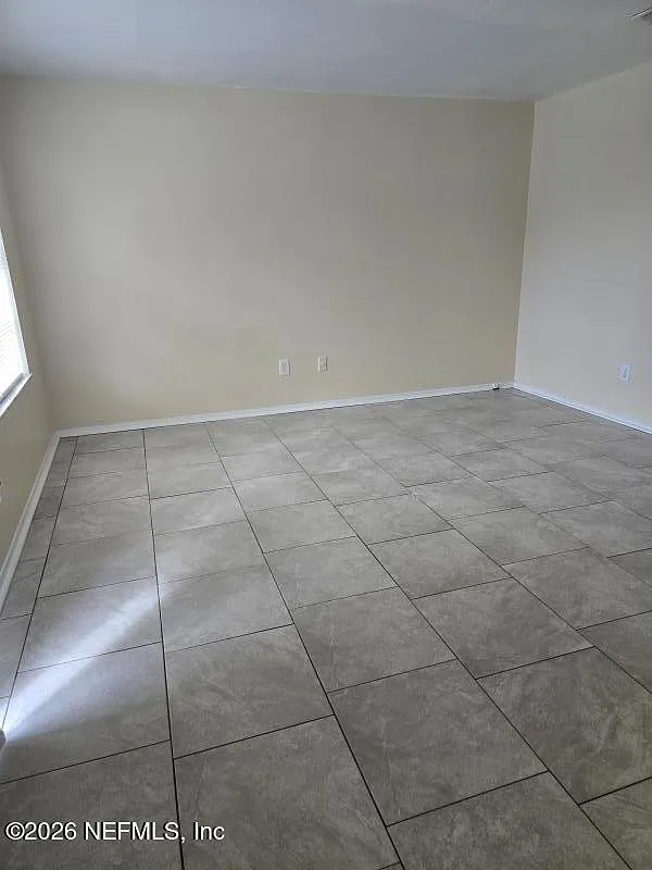 2 bed, 1.0 bath, 792 sqft, $995 — Photo 4