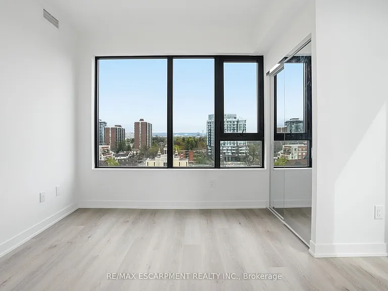 2075 Lakeshore Rd #702 — Photo 15