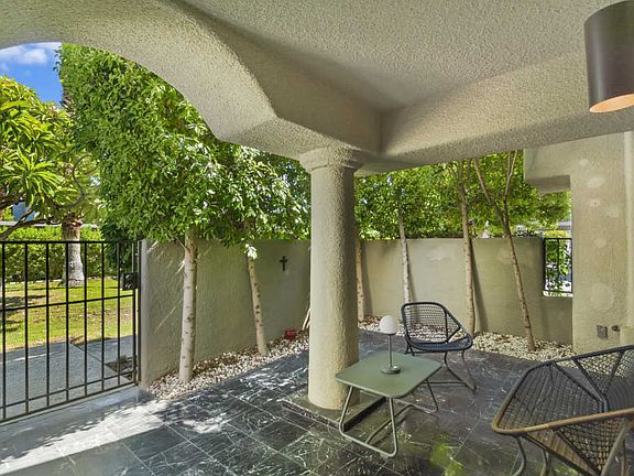 5th image of 351 N Hermosa Dr Unit 4B1