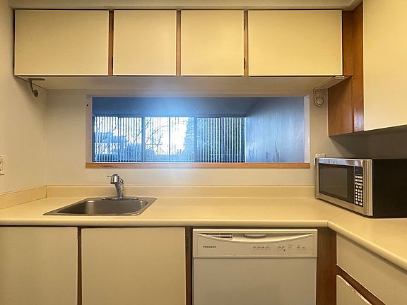 3rd image of 460 Westview St #102