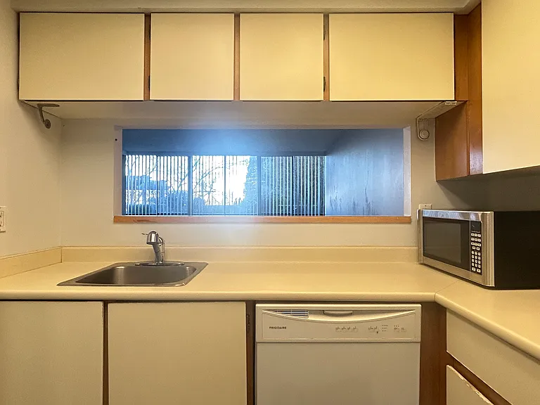 460 Westview St #102 — Photo 3