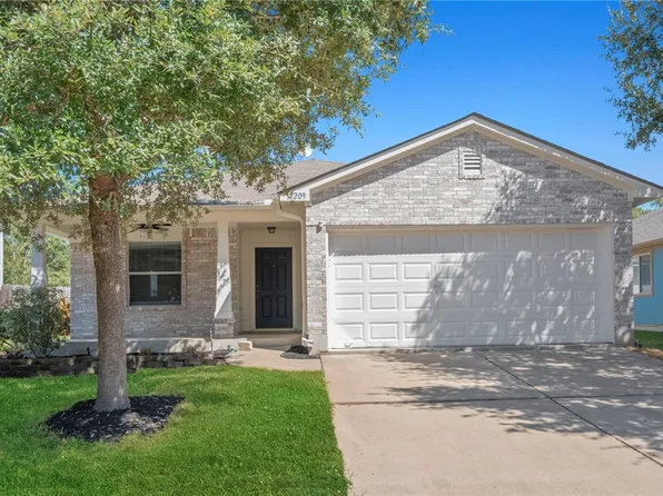 15209 Faircrest Dr, College Station, TX 77845