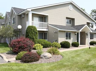 8873 New Country Dr APT 8, Cicero, NY 13039