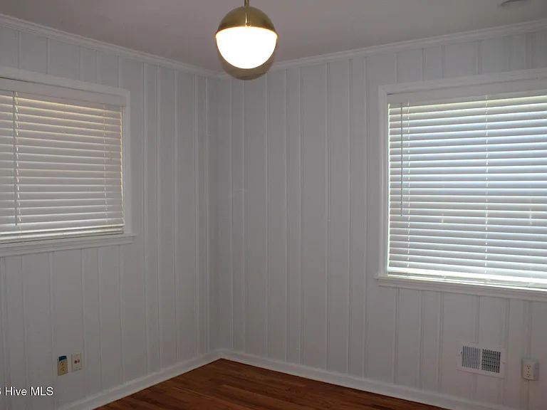 916 Stanton Dr — Photo 18