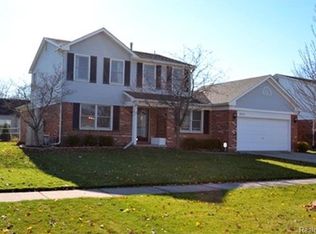 46271 Hanford Rd, Canton, MI 48187