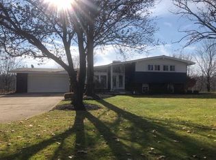 320 Haymarket Rd, West Jefferson, OH 43162