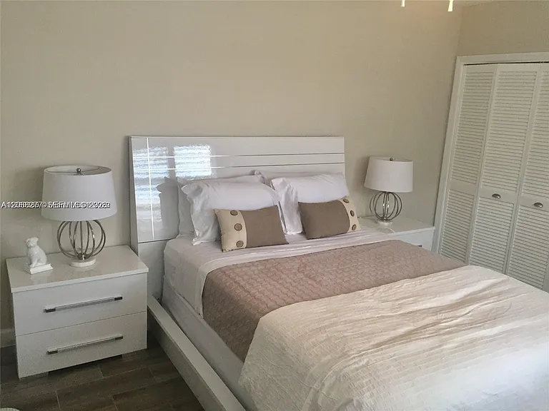 9920 Collins Ave #14 — Photo 8