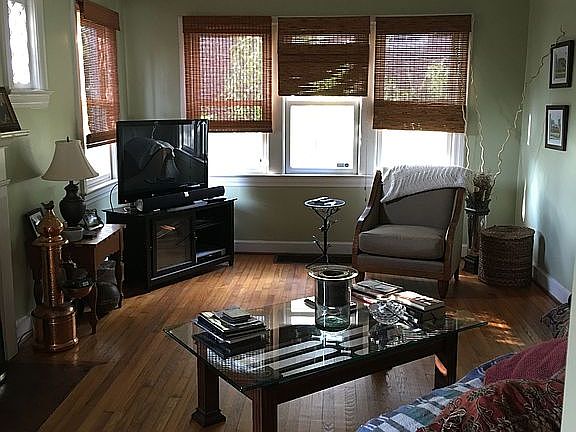 5th image of 219 Aberdeen Dr