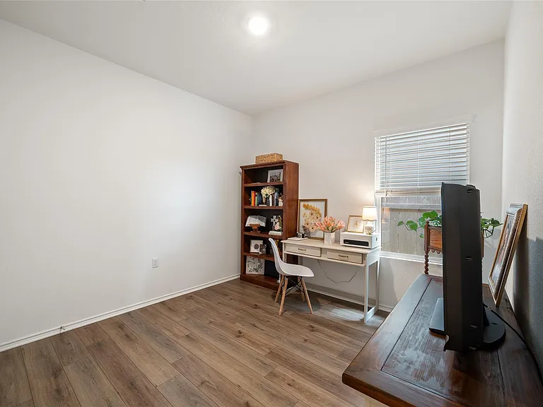 14404 Berning Rd — Photo 27