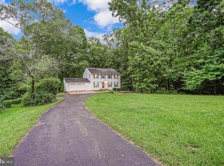 8145 Raphiel Ct, Manassas, VA 20112